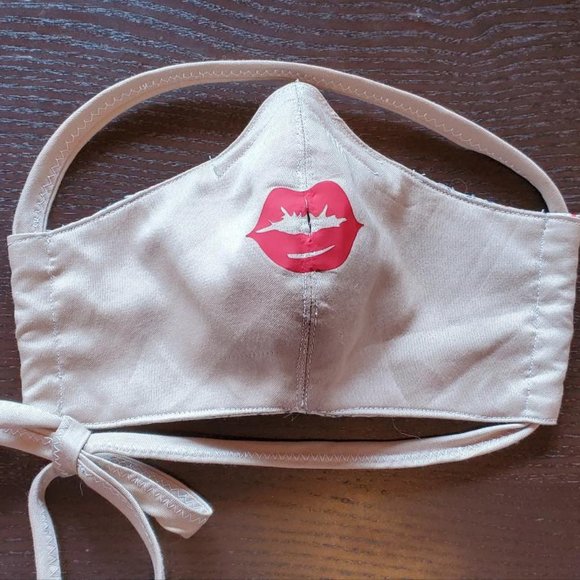 Lips Face Mask with straw hole- safety flap inside - Picture 3 of 6